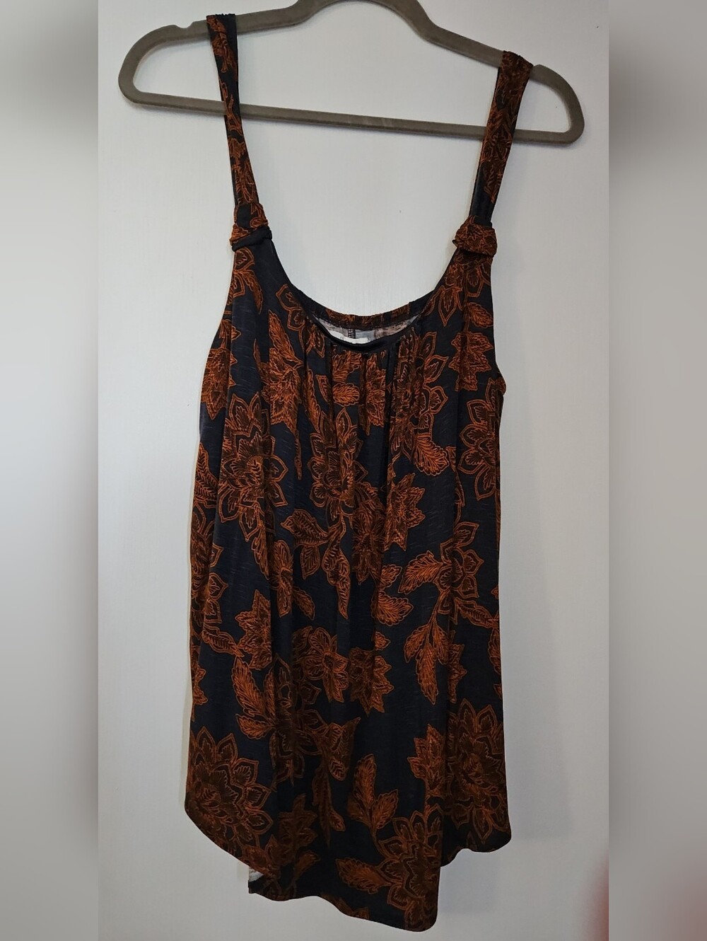 Maurices Navy Tank with Rust Jacobean Floral Print, XL, Fits 16-20